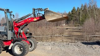 Köp Redskapsbärare / kompaktlastare Weidemann Hoftrac 1160 med skopa på Klaravik