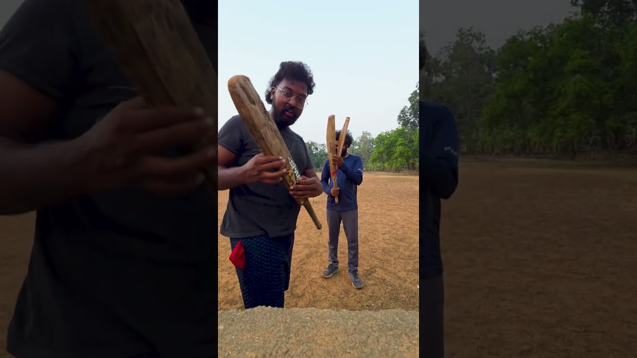 ലെതർ ബോളിൽ കളിച്ച് ബാറ്റ് രണ്ടെണ്ണം ഒടിച്ചു