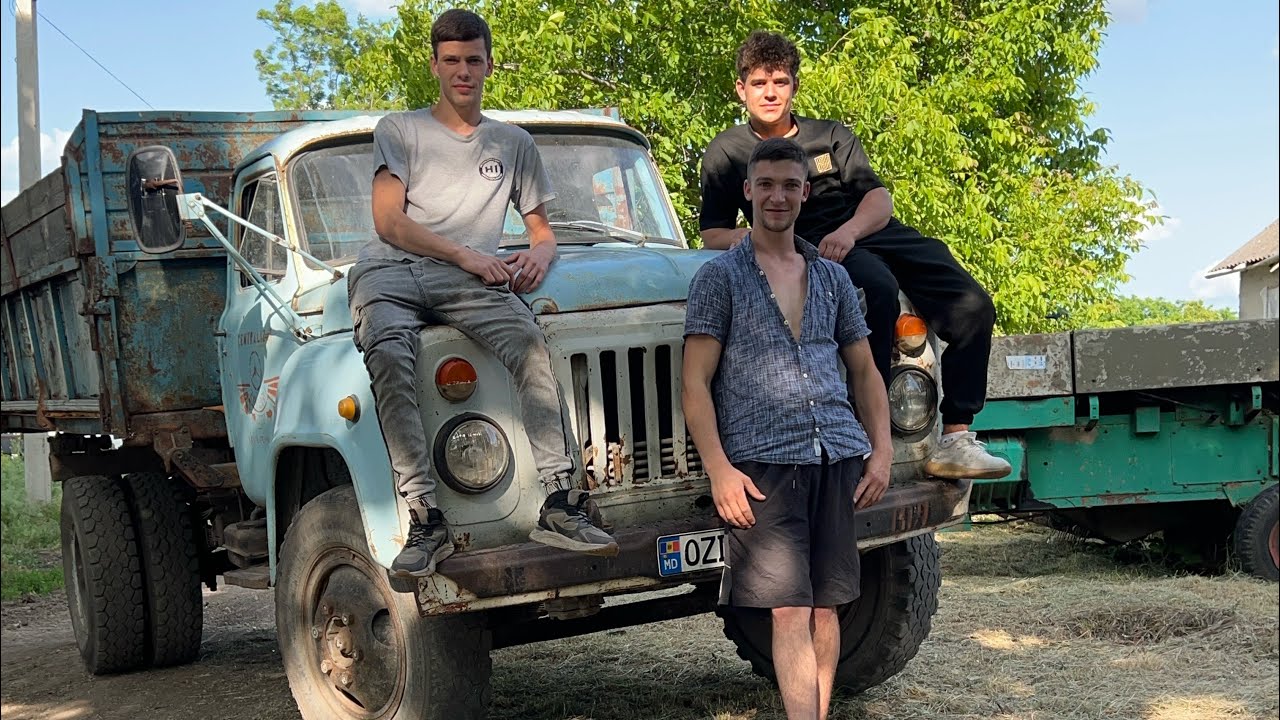 Газ 53 на уборке