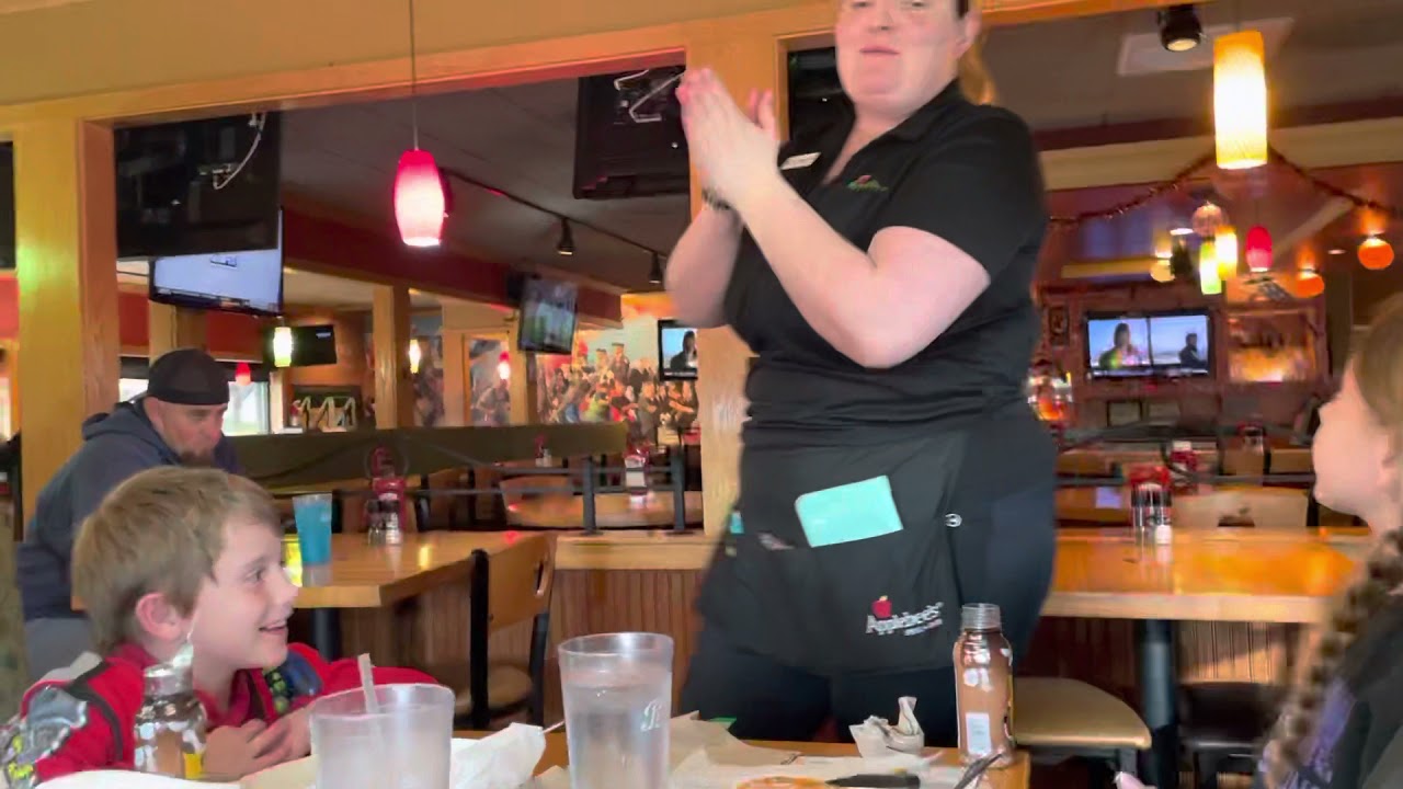 Birthday at Applebee’s for Amelia and Vince 10272021 YouTube
