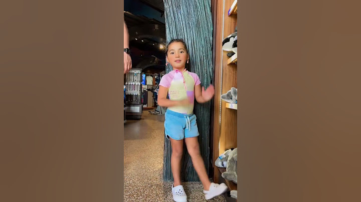 Amanda enseñándonos este famoso baile 😍✨ #shorts #tiktok #trend #kids