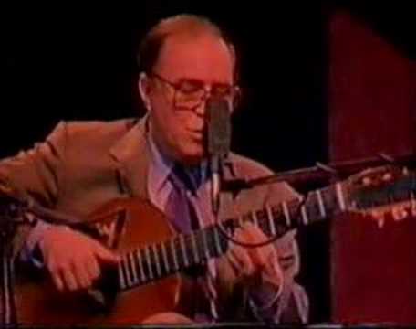 Joao Gilberto - Garota de Ipanema (junto a Tom Jobim)