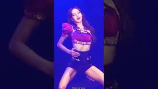 Lisa sexy dance ?#blackpink #jisoo #lisa #jennie #rose #shorts #trending