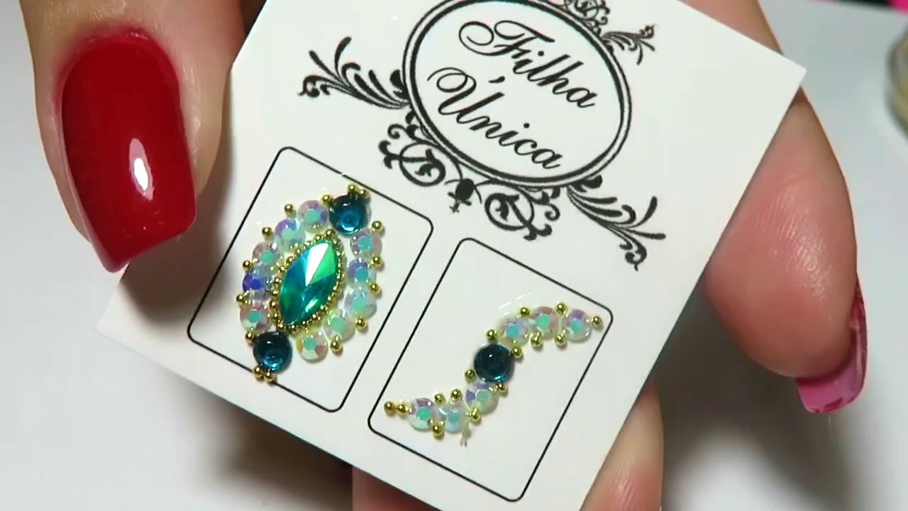 Como eu monto minhas joinhas de unhas sem excessos na cartela