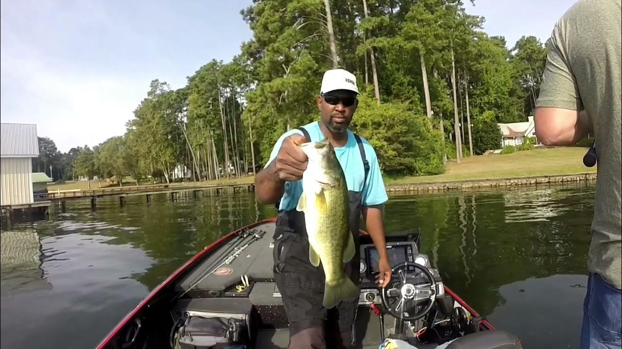 Lake Guntersville, prefishing for the spro frog tournament YouTube