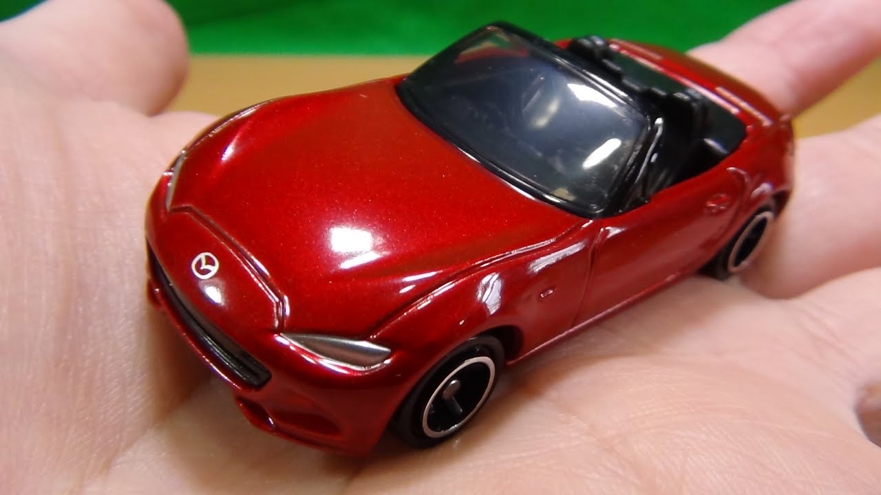フォルムが際立つ艶やかな赤！ トミカ No.26 マツダ ロードスター