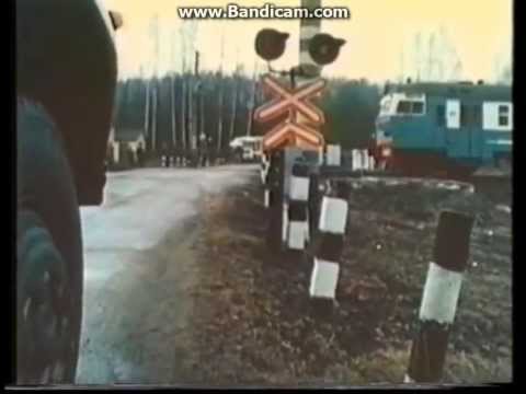 видео: Аварии на Железнодорожных переездах
