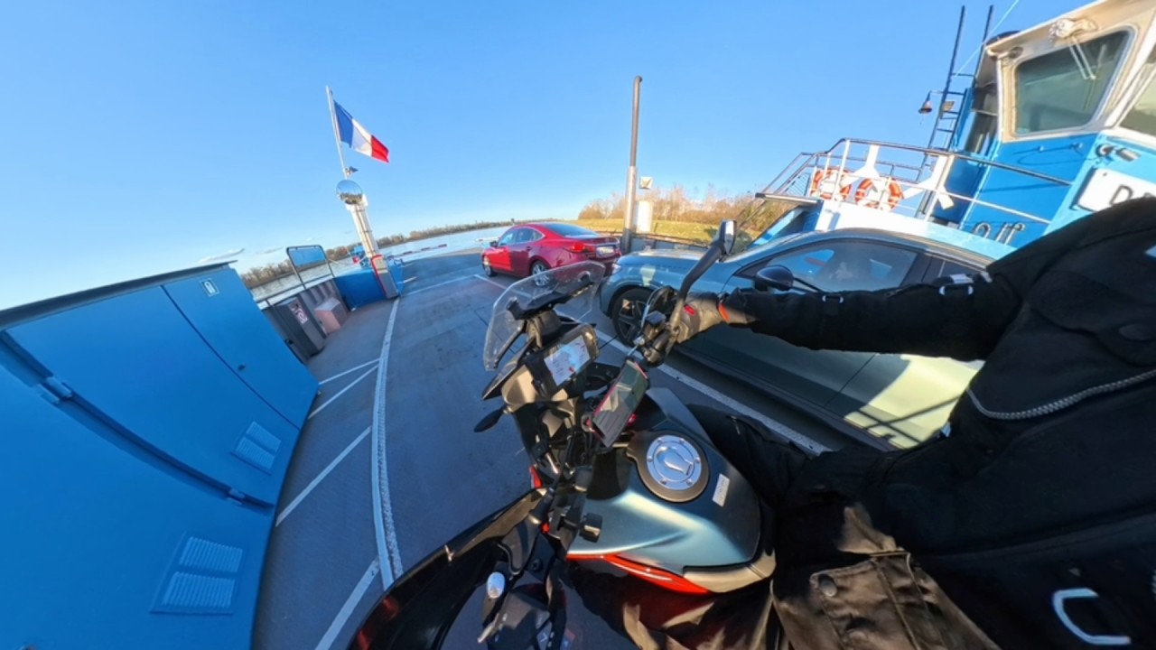 ALMANYA´DAN REN NEHRINDE FERIBOT ILE FRANSA´YA GECIYORUZ