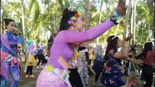 senam outdoor pantai kelapa Minta Kawin Erie Suzan