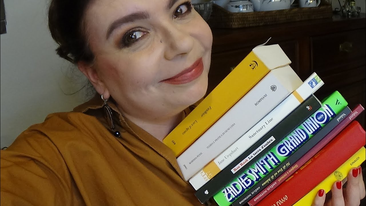 LIBRI LETTI agosto 2023: tante BUONE LETTURE e LA MGLIORE DELL'ANNO! #sabatolibri