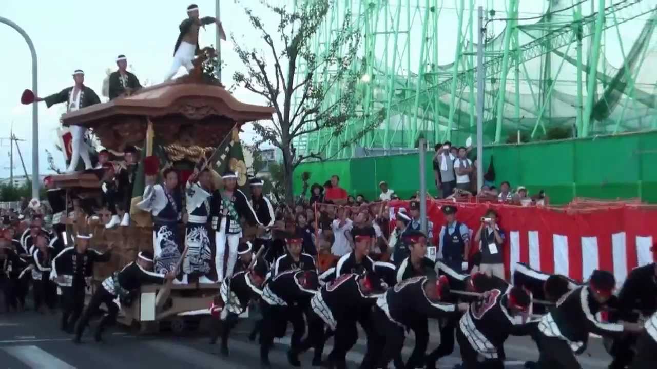 岸和田だんじり祭り16の日程と見どころ 大迫力のやりまわしとは 今これが知りたい 旬な情報のトリセツ 岸和田だんじり祭り16の日程と見どころ 大迫力のやりまわしとは 今これが知りたい 旬な情報のトリセツ