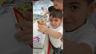 Si̇z Olsaniz Hangi̇ Dondurmayi Alirsiniz