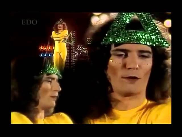 Watch Renato Zero - Triangolo 1978 _ Edizione Restaurata on YouTube Watch Renato Zero - Triangolo 1978 _ Edizione Restaurata on YouTube