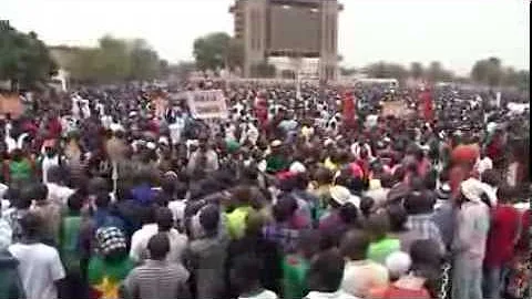Au Burkina Faso, le changement est en marche!