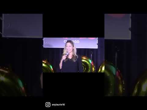 #singlemomlife #prochoice #lauriekilmartin #zanieschicago #newyearseve #shorts #fyp #standupcomedy
