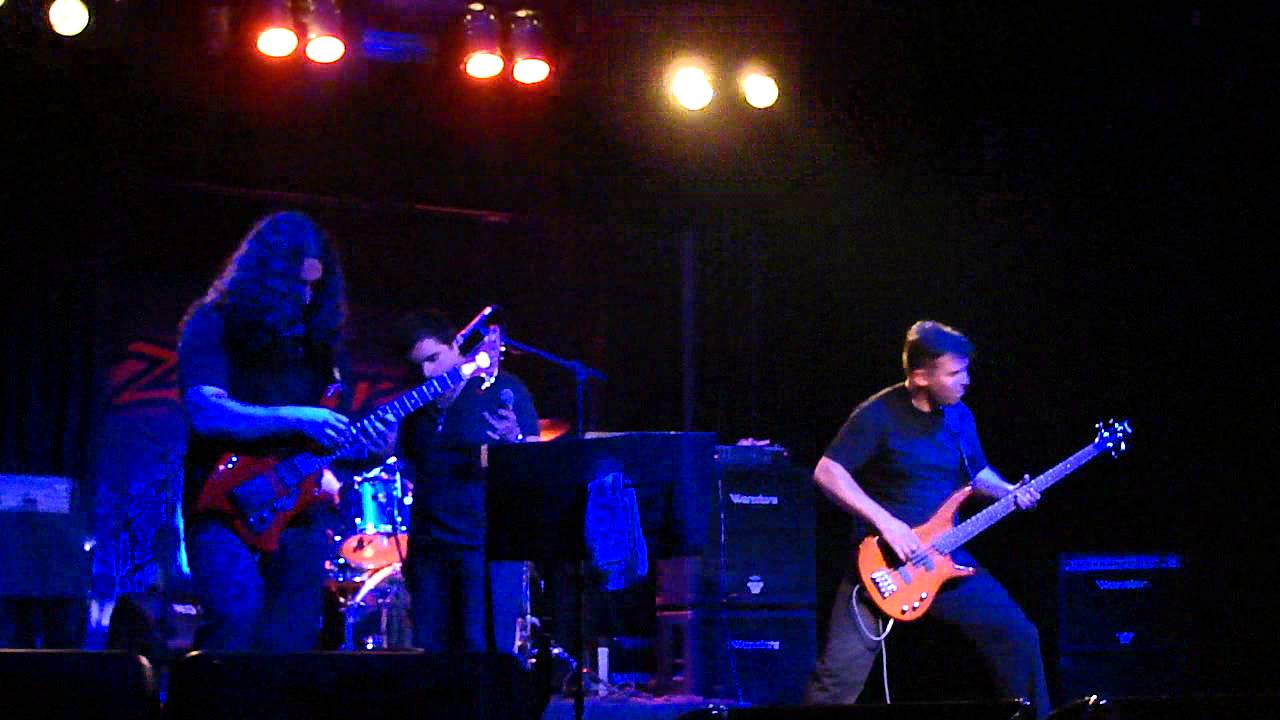 Vesthigios de un Final: Tema - Cíclope.