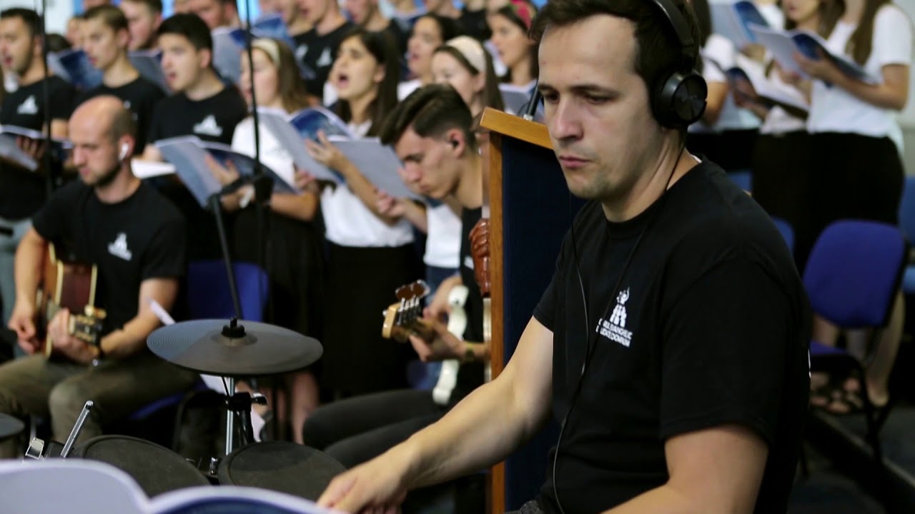 Vrednic esti Tu - Laudate Dominum