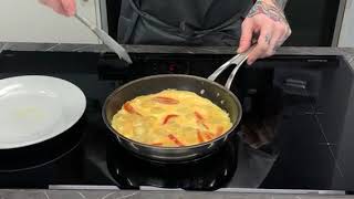 flip omelette｜TikTok Search