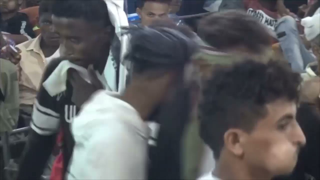 رقص لحجي لشباب وصاب مع الفنان يحي العمري في عرس آل الحريبي