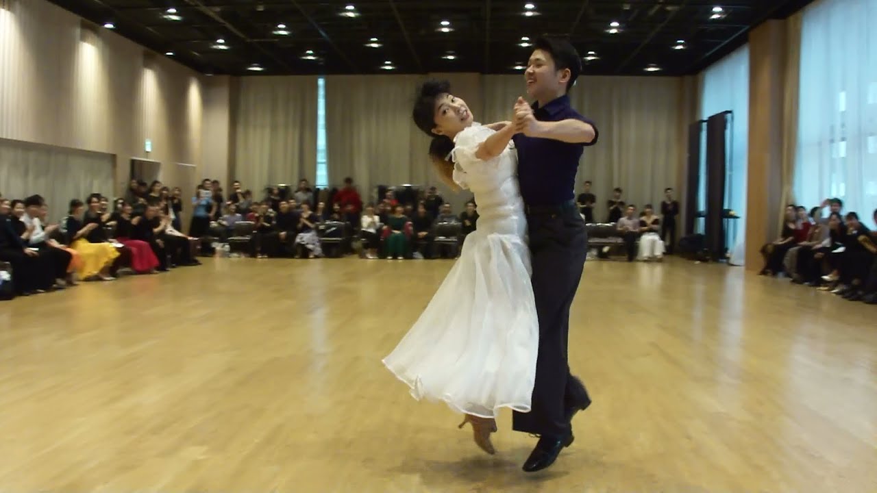 社交ダンス クイックステップ 優勝 第21回練習着10ダンス競技会 サークル草の根10ダンス競技会 Youtube