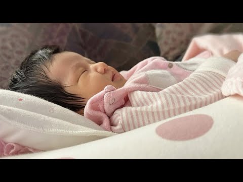 恭喜！钟嘉欣官宣三胎出生，女儿正面出镜像爸爸