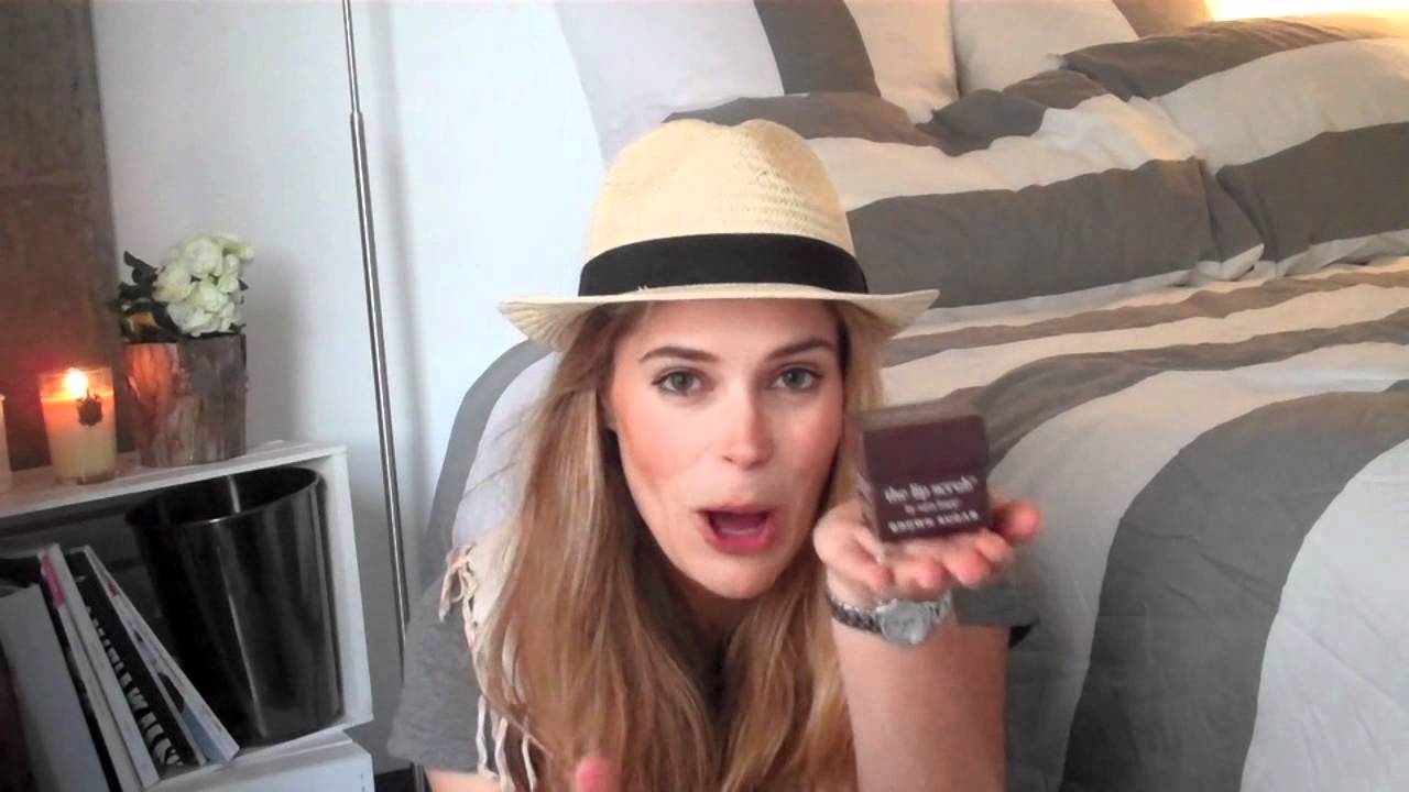 Sara Happ Lip Scrub and Lip Slip Review - YouTube