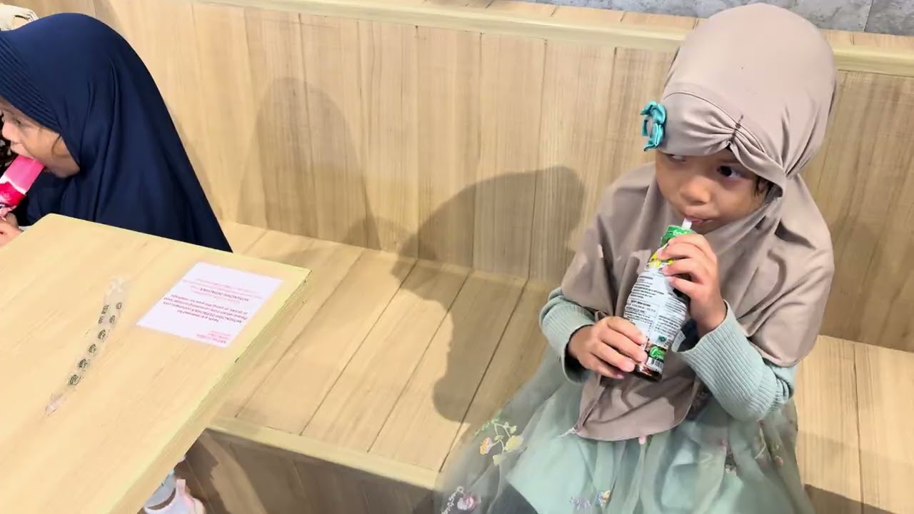 Perpanjang Visa di Imigrasi Thailand One Bangkok | 26 November 2025