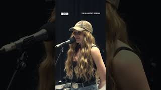 Janet Devlin performed Cat Fishin’ for ‘The Blackstaff Sessions’ on Anne-Marie Wallace this week.