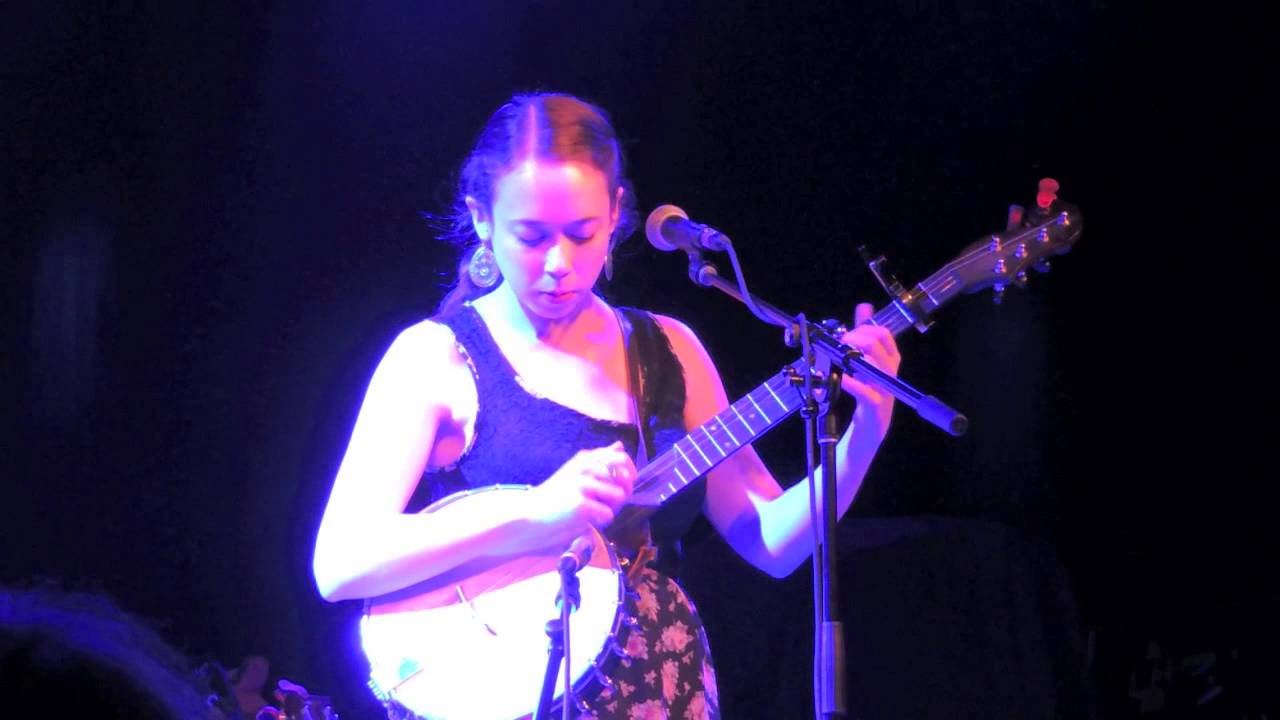 Sarah Jarosz - Tell Me True Sarah Jarosz - Tell Me True