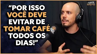 imagem do vídeo CONVIDADO EXPLICA COMO A CAFEÍNA ENGANA SEU CÉREBRO | À Deriva Podcast