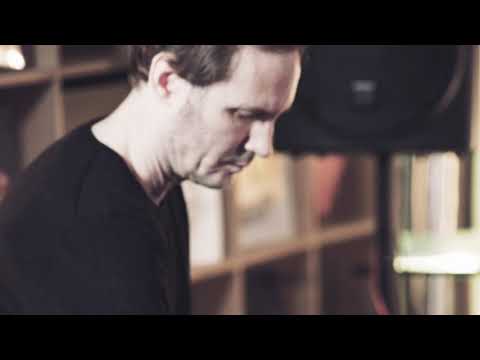 Abendglühen - Clemens Christian Poetzsch plays Sven Helbig REDUX | #NeueMeisterSessions
