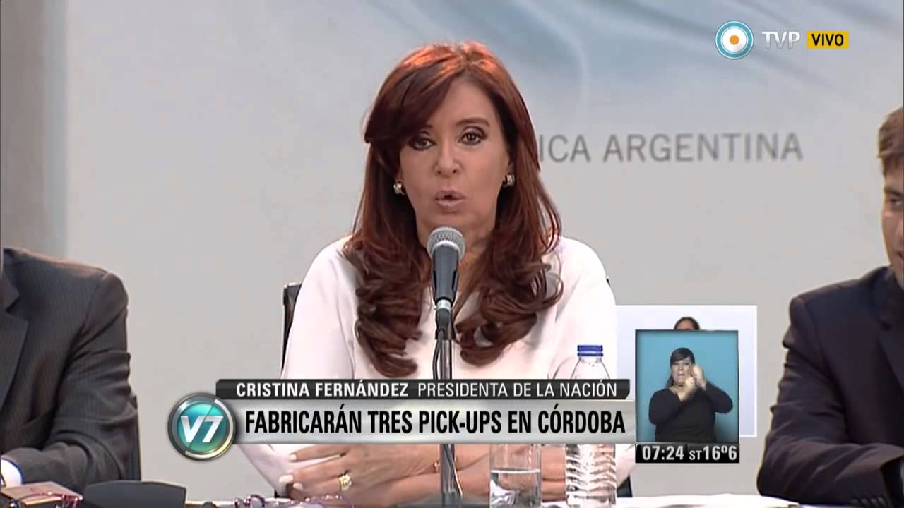 CFK anunció una inversión de 600 millones de dólares de Renault y Nissan en el país. cristina fernandez facebook