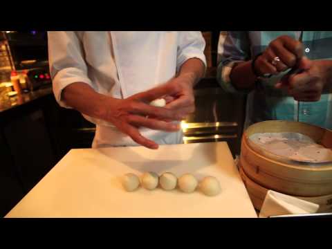 Making Lai Wong Bao, with Chef Wu at Yen Restaurant W Hotel ,Taiwan