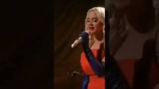 Katy Perry - Resilient live | The Smile series | #5 Resimi