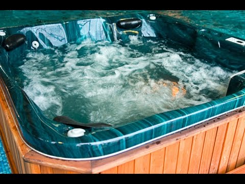 craigslist-missed-connections-hot-tub