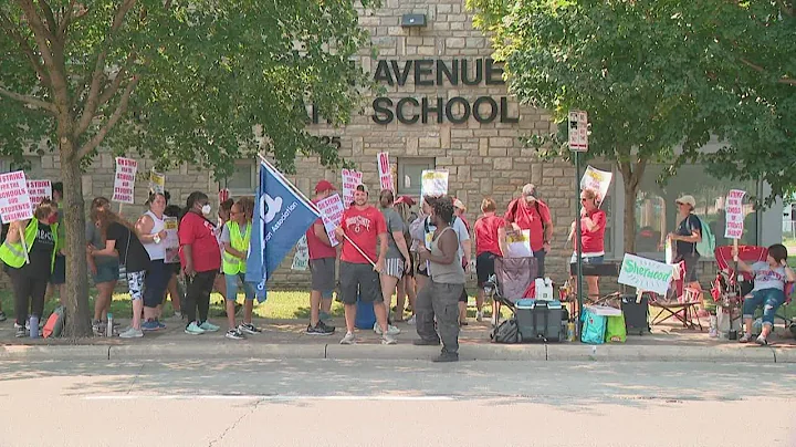 Teachers strike means students will begin school year learning remotely