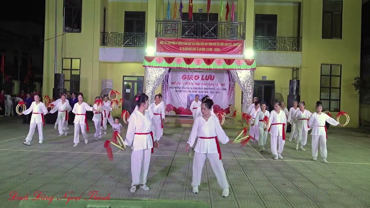 Dáng đứng bến tre - CLB thôn Đông - Giao lưu TDDS xã Kim Nỗ, Đông Anh, Hà Nội 2024.