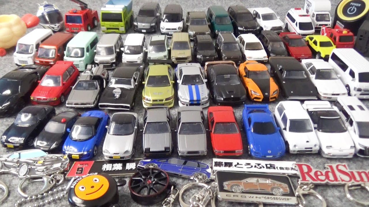 Я открыл все мини-машинки гачапон, которые собирал больше года!