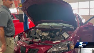 Oklahoma trade school helps address shortage of auto service workers