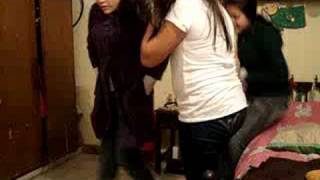 Con laas chicas intentando bailar electro jajaja.