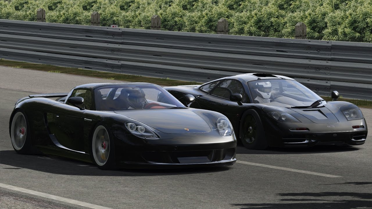 Mclaren F1 vs Porsche Carrera GT / Le Mans / Assetto Corsa - YouTube