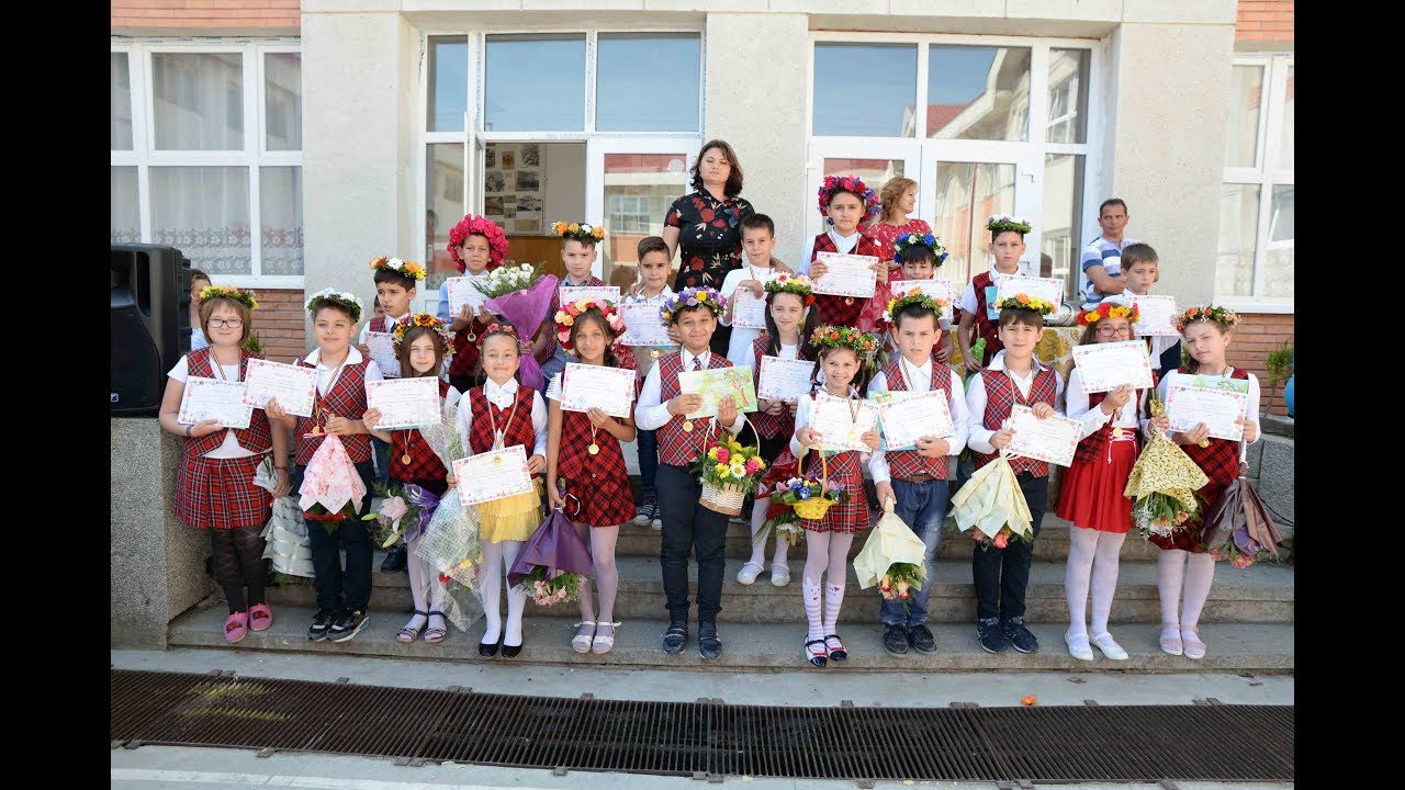 Bun Ramas Doamna Educatoare-Scoala Gimnaziala Nr.1 Costesti