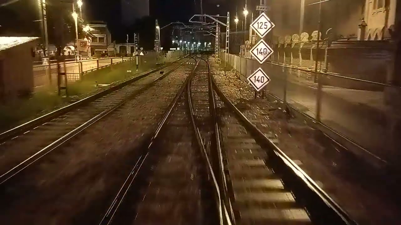 Trayecto en tren entre Cullera y Valencia Nord ( Amanecer con lluvia)