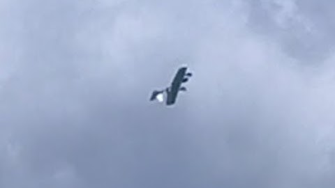 Reinforcement Learning-based Attitude Controller for a VTOL Tricopter: First test (didn