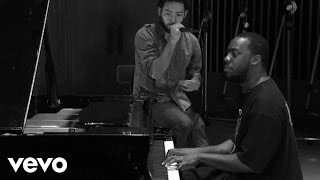 Robert Glasper - Packt Like Sardines In A Crushd Tin Box (1 Mic 1 Take) chords