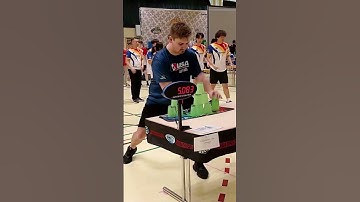 The fastest in the WORLD 👀 #sportstacking #speedstacking #cupstacking #speedstacks #fast