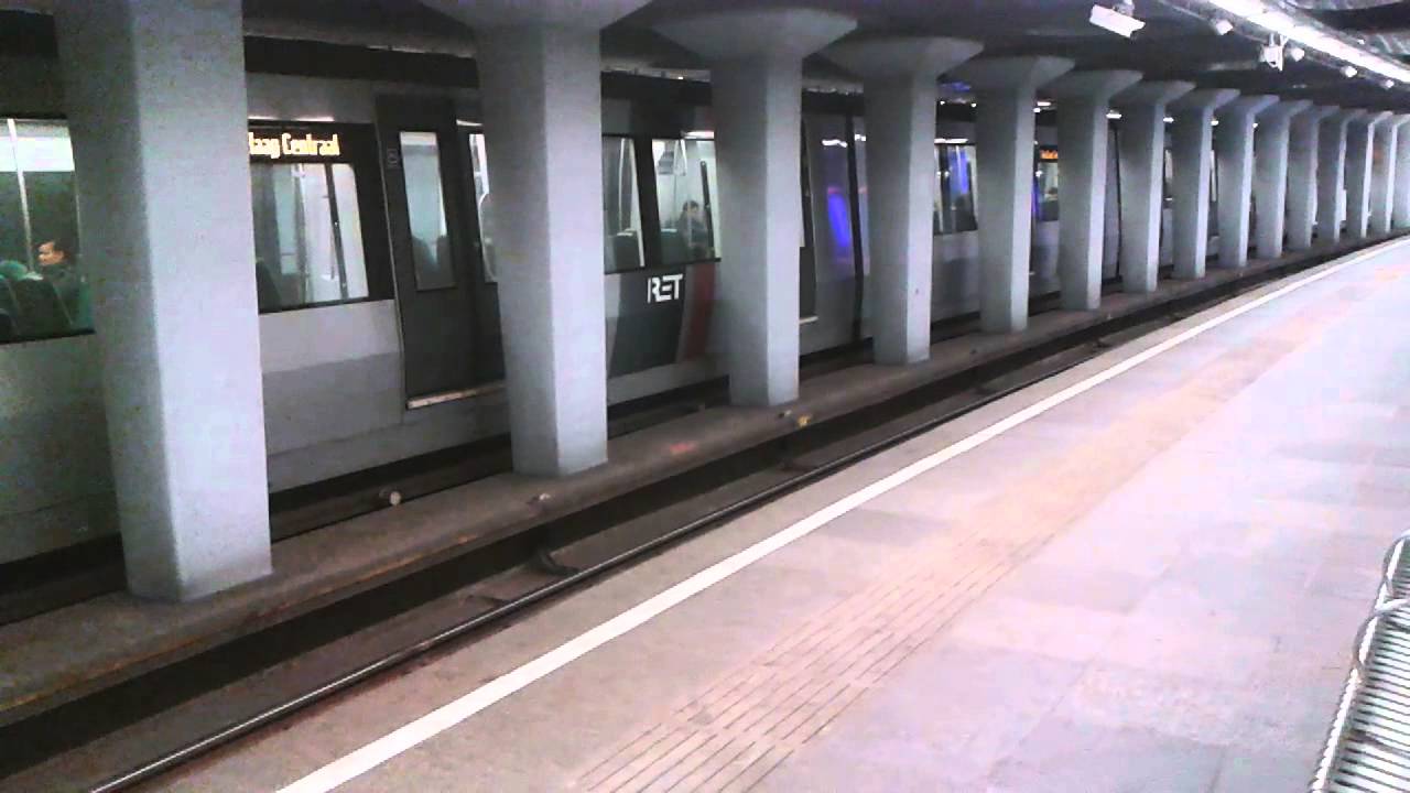 RET Metro Combi Type R (Type SG3+RSG3) op Lijn E - Stadhuis richting Den Haag Centraal