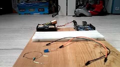 Les 1 arduino ledje laten knipperen #9