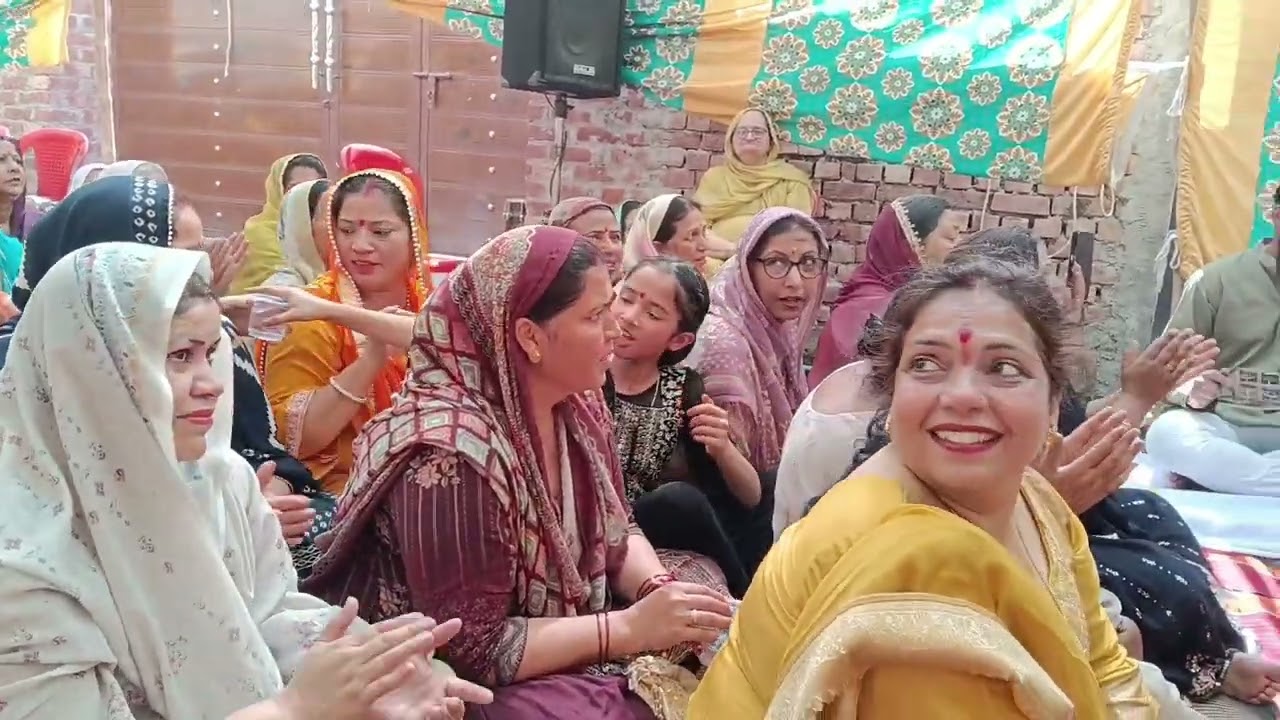 मेरी मटकी का दही अनमोल 🙏 कोई गोपाल ले लो गोपाल ले लो #vrial #youtube #bhakti #lyricvideo 💐🙏