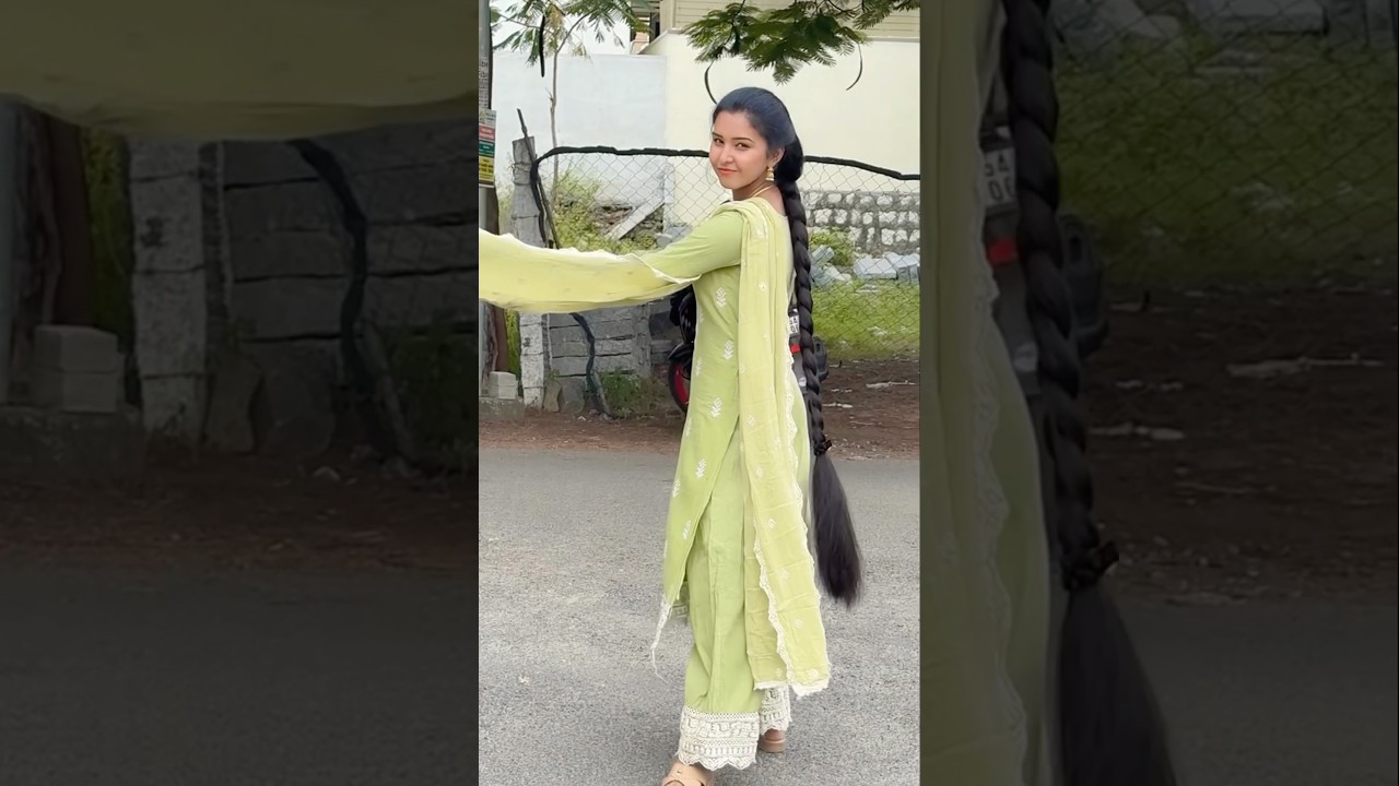 💫Pen ondru pudhumai kannadi padhumaiKaiyaala therindhaal kavalai illai